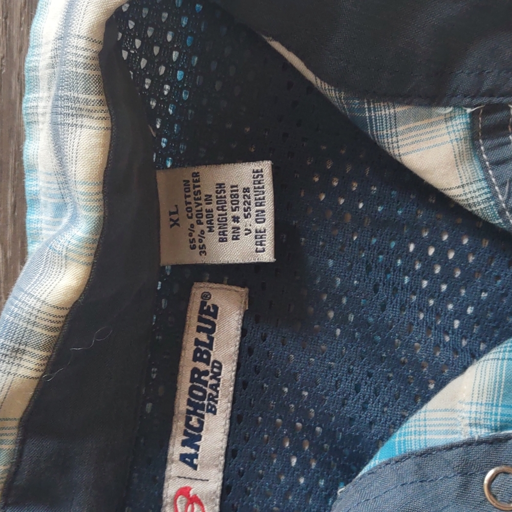 Mens XL Button down shirt